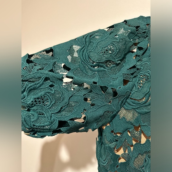 Adelyn Rae Adrian Crochet Lace Midi Dress Size Small - Picture 5 of 16